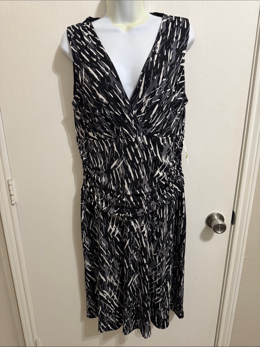 NWT Nine West Abstract‎ Black White Midi Sleeveless Dress Women's 14 Career